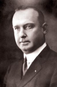 The-Longley-Story_Henry-Longley Henry Longley headshot