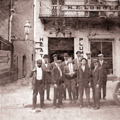 The-Longley-Story_Longley-Employees Old photo of Longley employees